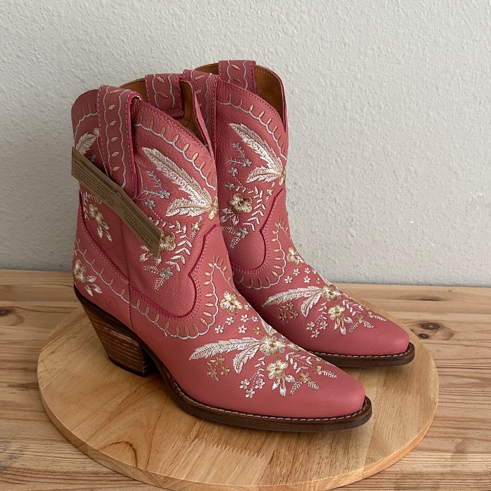 Dingo Womens Primrose Stacked Heel Cowboy Boots